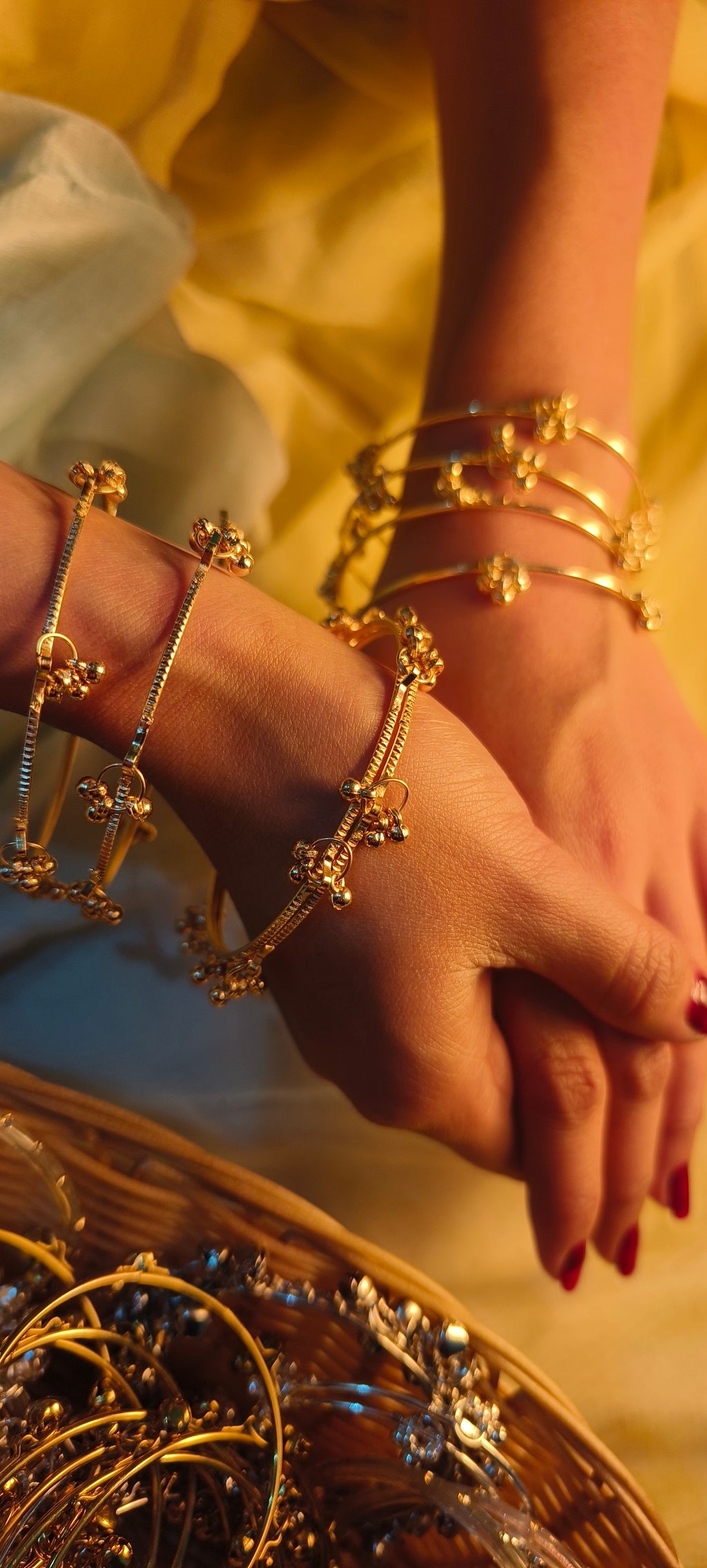 Bareek ghungroo bangles