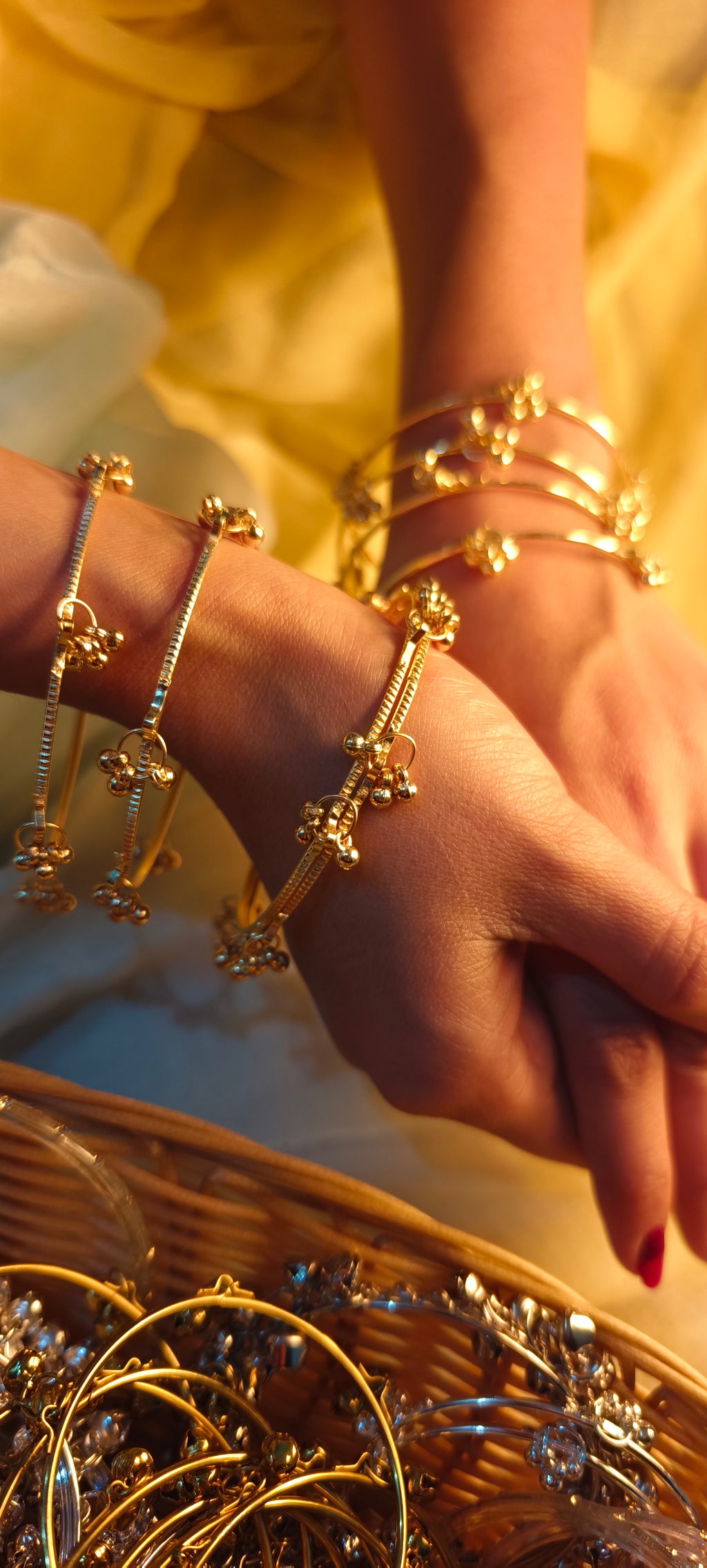 Bareek ghungroo bangles